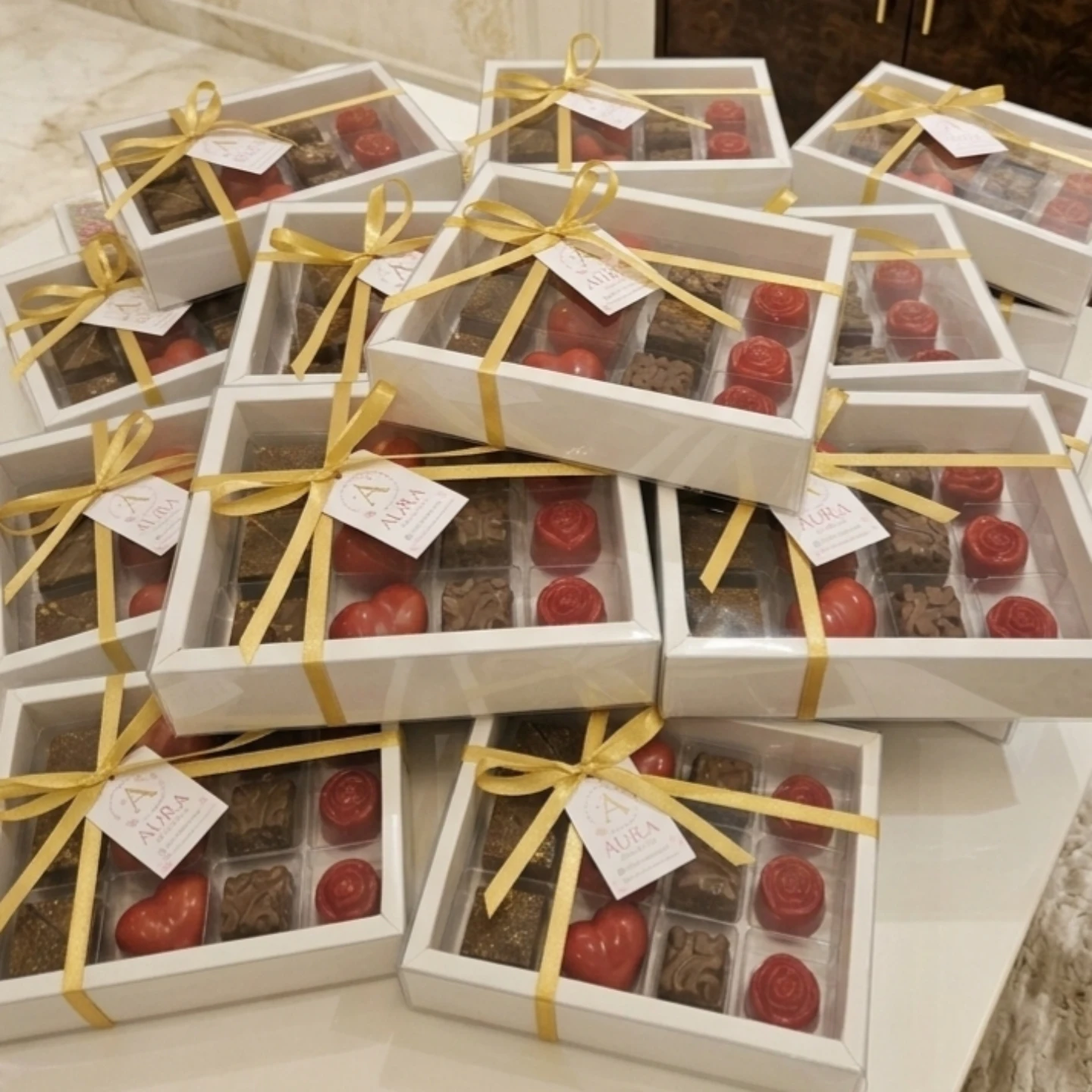 Mesa de bem-casados e doces tradicionais